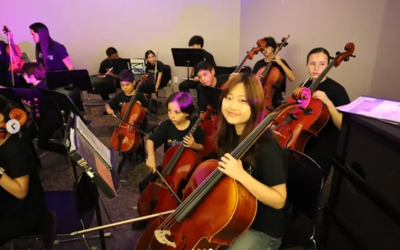 Programa de orquestas infantiles y juveniles en Estados Unidos. Dona y apadrina un niño